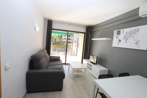 A seating area at DIFFERENTFLATS Costa d' Or II