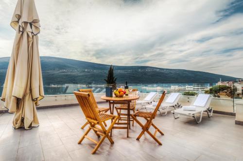 Galería fotográfica de Riva Residence en Ðenovići