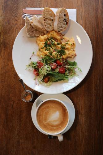 Mad i lejligheden eller i nærheden