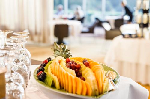 Jídlo v hotelu nebo okolí