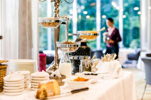 Jídlo v hotelu nebo okolí