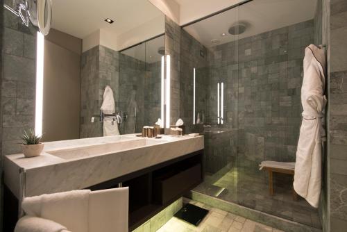 Koupelna v ubytování Grand Hotel Billia