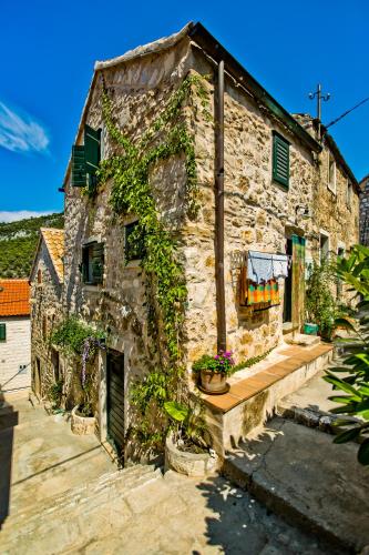 Central Charming Stone House