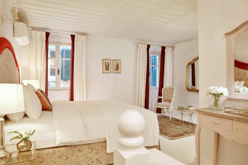 Gallery image of Old Town Luxury Suites 'Lady' in Corfu