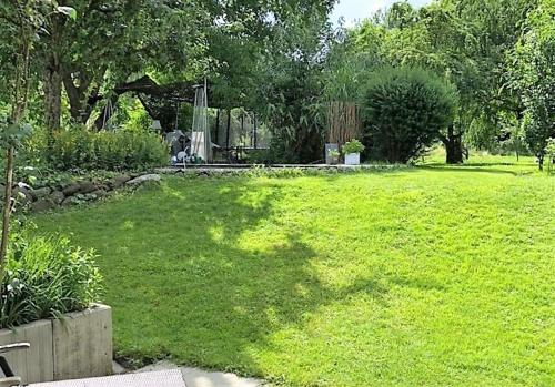 Galeriebild der Unterkunft BodenSEE Apartment Ravensburg Obereschach in Ravensburg