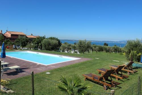 Piscina di Agriturismo Al-Bor o nelle vicinanze