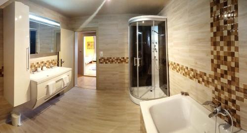 Ванна кімната в Lattore Ferienwohnung