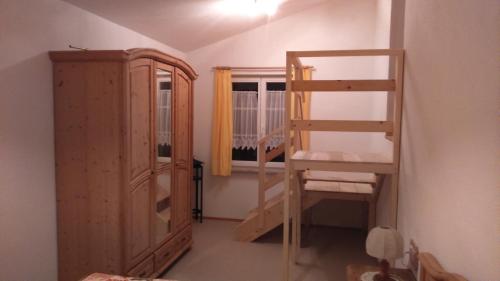 Haus Ruf tesisinde bir ranza yatağı veya ranza yatakları