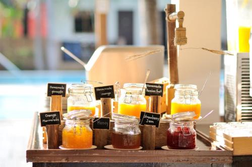 Thức uống tại Dolphin Bay Beach Resort