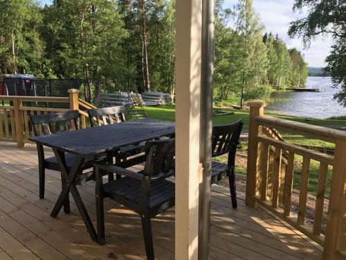 Gallery image of Sandvikengården Stugby in Edane