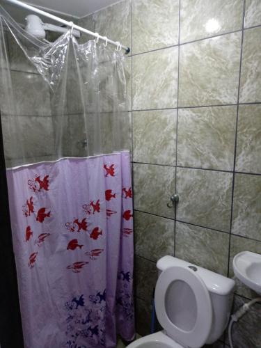 Ένα μπάνιο στο Casa de praia; Itapebussu, Guarapari, ES.