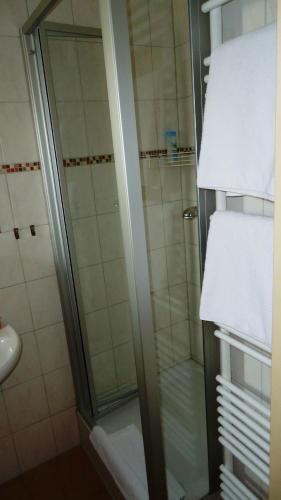 Ένα μπάνιο στο Hotel Krone