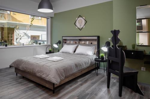 Autonomous house in the heart of Plaka