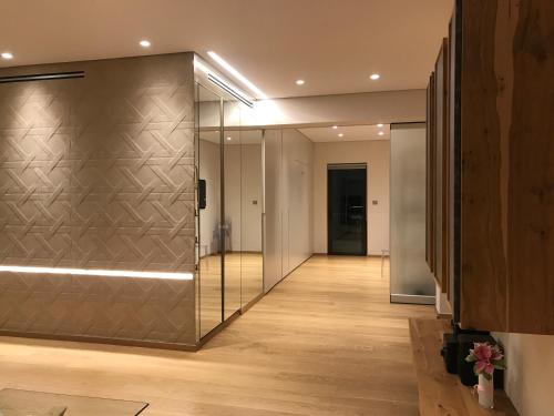 The floor plan of Luxury & Stylish Family Apartment