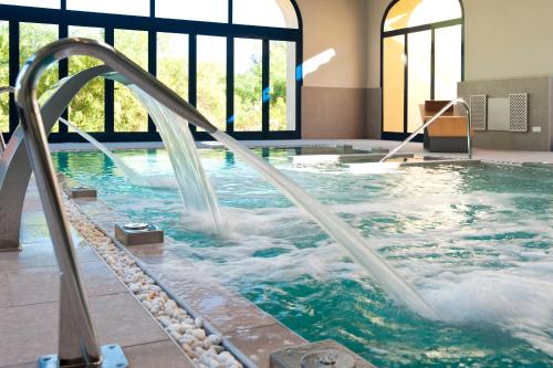 Piscine de l'établissement Barceló Montecastillo Golf ou située à proximité