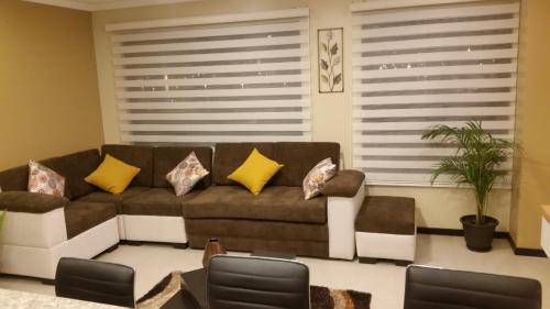 Ruang duduk di Condominio La Victoria, Departamento en Cuenca 4