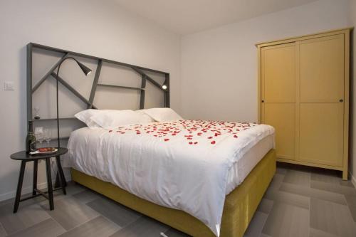 Gallery image of Luxury apartment Marjan - Black in Split