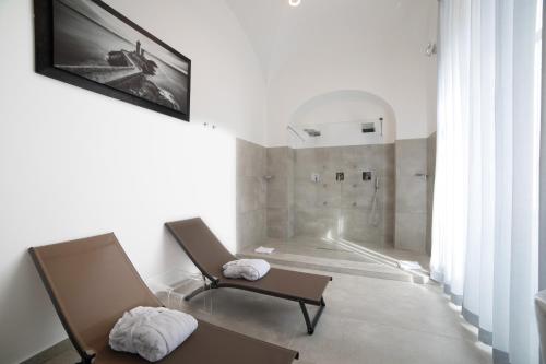 Ванная комната в Bespoke Roma Suites