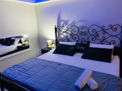 Кровать или кровати в номере Spat Rooms VIP