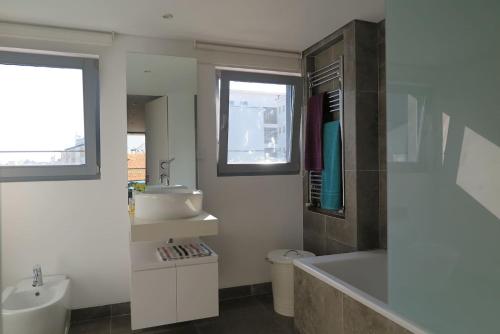 Vonios kambarys apgyvendinimo įstaigoje PATEO LUSO - Cozy Apartment City Center