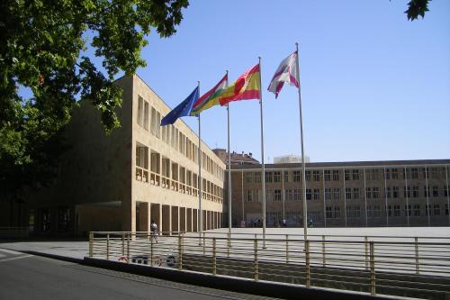 Piso acogedor, junto al Ayuntamiento