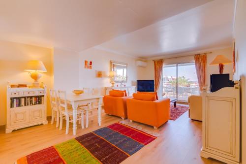 São Vicente - 1Br - Facing to Marina