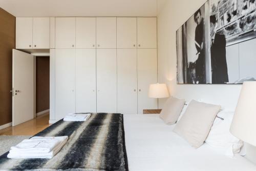 FLH Chiado Design Flat