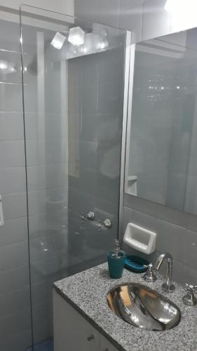 Vonios kambarys apgyvendinimo įstaigoje Alquiler Departamento Centro Mendoza Capital