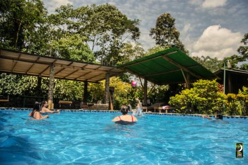 Kolam renang di atau dekat dengan Oro y Luna Lodge