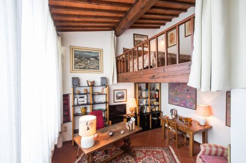 Imagen de la galería de Independent loft on Florence's hills, en Fiesole