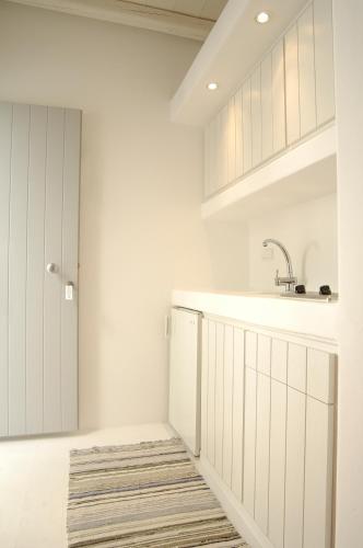Kapetan Tasos Suites photo 3