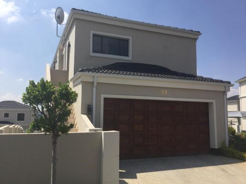 Το κτήριο όπου στεγάζεται  η βίλα