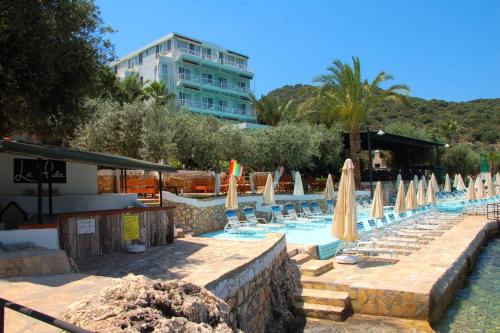 Gallery image of La Moda Beach Hotel in Kaş