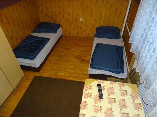 Katil atau katil-katil dalam bilik di GOŚCINIEC AGROZAJAZD