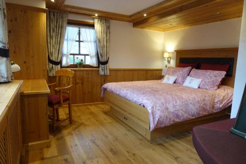 Katil atau katil-katil dalam bilik di Hollhouse - Bed & Breakfast