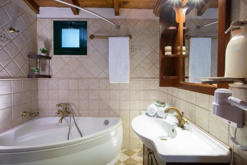 Koupelna v ubytování Dimitras home