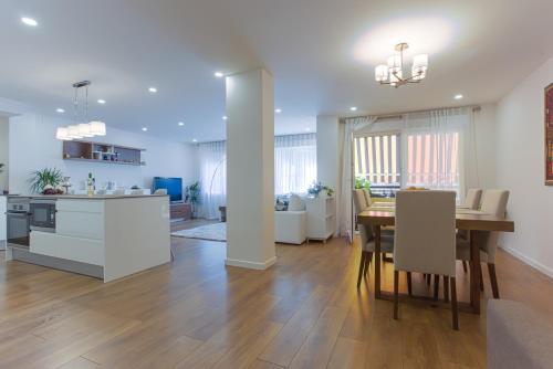 Apartment 365