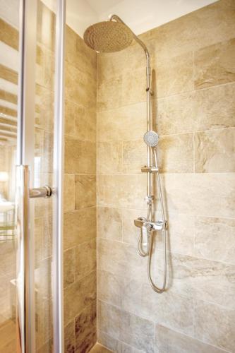 Un baño de ECO Aparthotel The Dreamers's Club