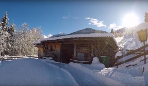 Chalets Zöhrer - Wohnen am Wasser im Winter