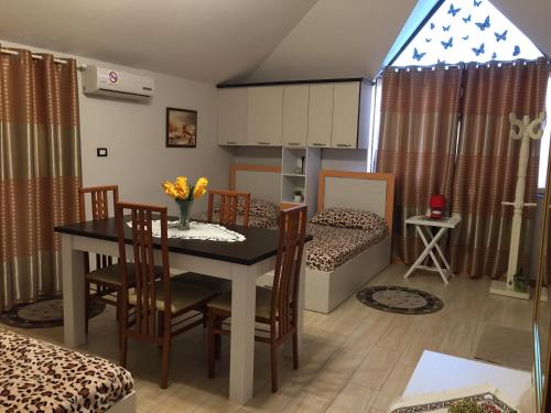 Postel nebo postele na pokoji v ubytování Lille France Apartments