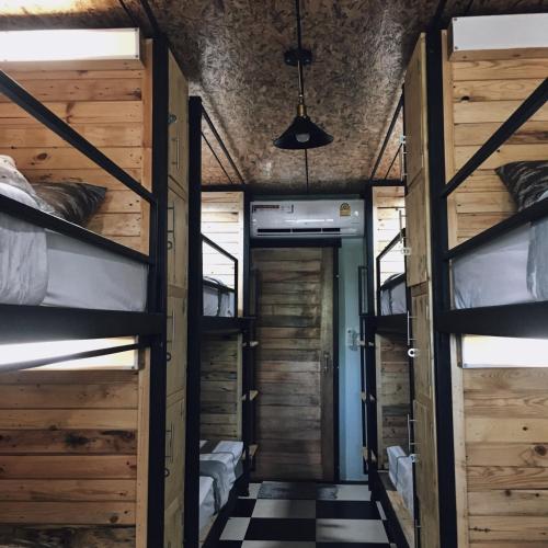 Postel nebo postele na pokoji v ubytování BYTE hostel