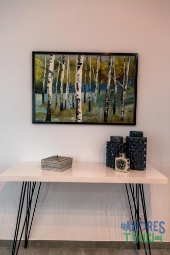 TV a/nebo společenská místnost v ubytování Silver Gate Home
