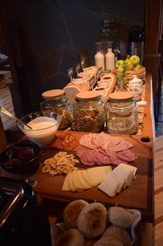 Jídlo v hotelu nebo okolí