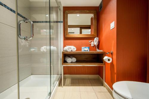 Koupelna v ubytování Hotel Universel Montréal