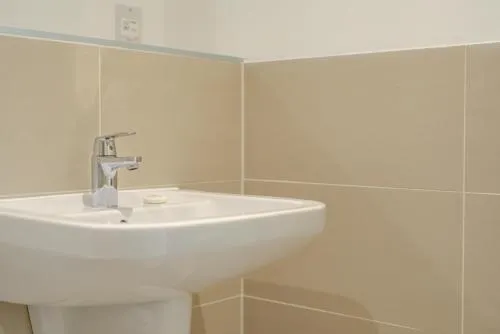 Cleyro Serviced Apartments - Finzels Reach photo 42