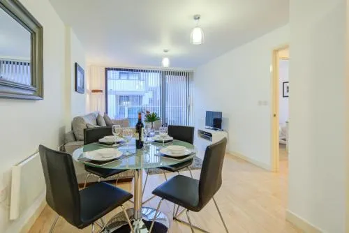 Cleyro Serviced Apartments - Finzels Reach photo 106