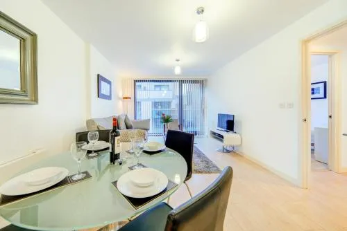 Cleyro Serviced Apartments - Finzels Reach photo 108