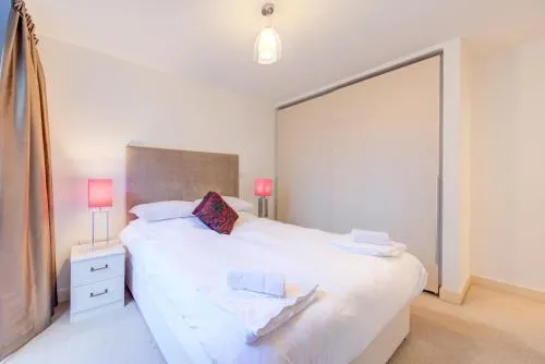 Cleyro Serviced Apartments - Finzels Reach photo 113