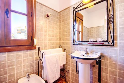 Hotel Rural Sierra Tejeda, Alcaucín – Updated 2022 Prices