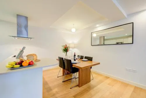 Cleyro Serviced Apartments - Finzels Reach photo 62
